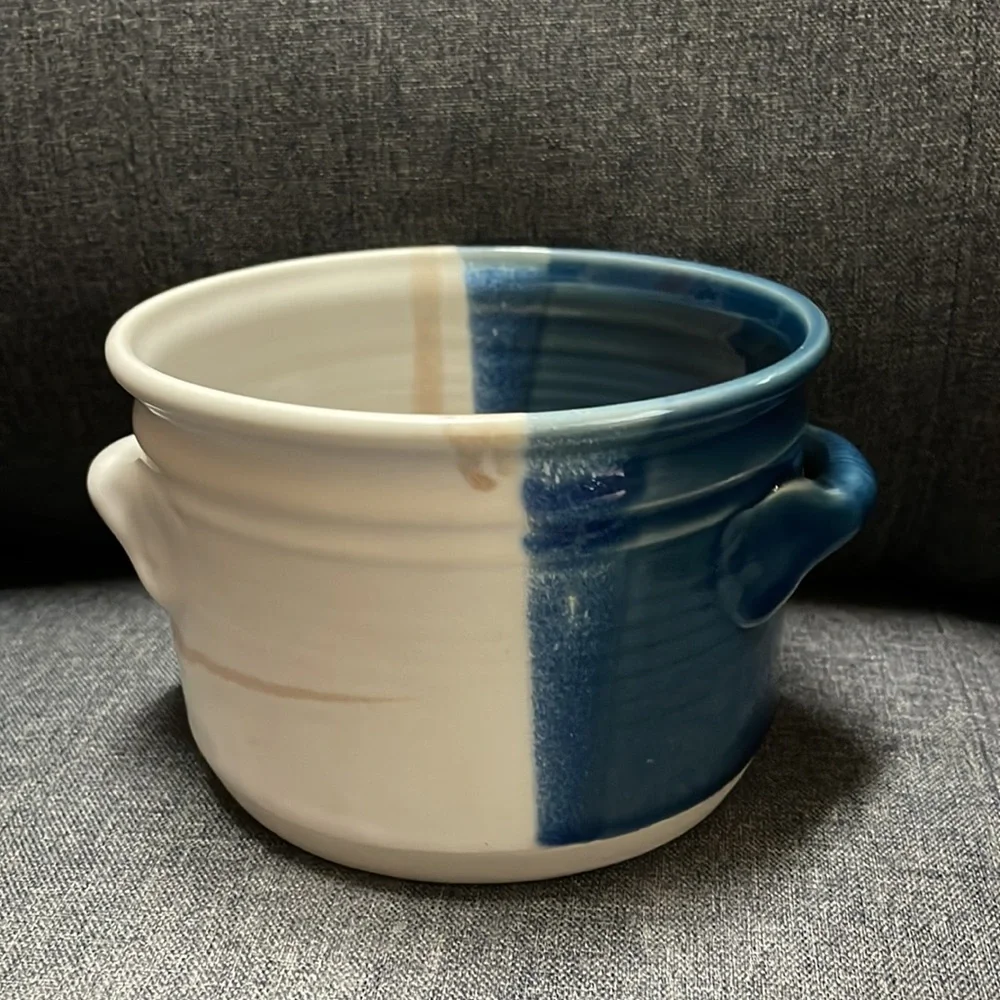 Walt Hartman Stoneware Clay Pottery Handmade Pot
